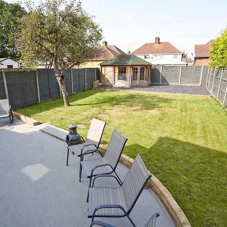 Home From Home - 4 Double Bed House With Parking Slough Exterior foto
